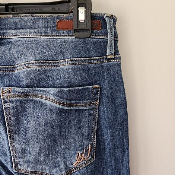 Express Women's Mid Rise Denim Legging (4 Short) - Picture 4 of 7